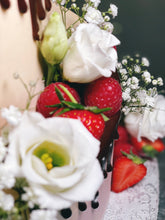 Lade das Bild in den Galerie-Viewer, Hochzeitstorte ,,Sweet Drip"
