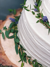 Lade das Bild in den Galerie-Viewer, Groove Cake mit Baumscheibe
