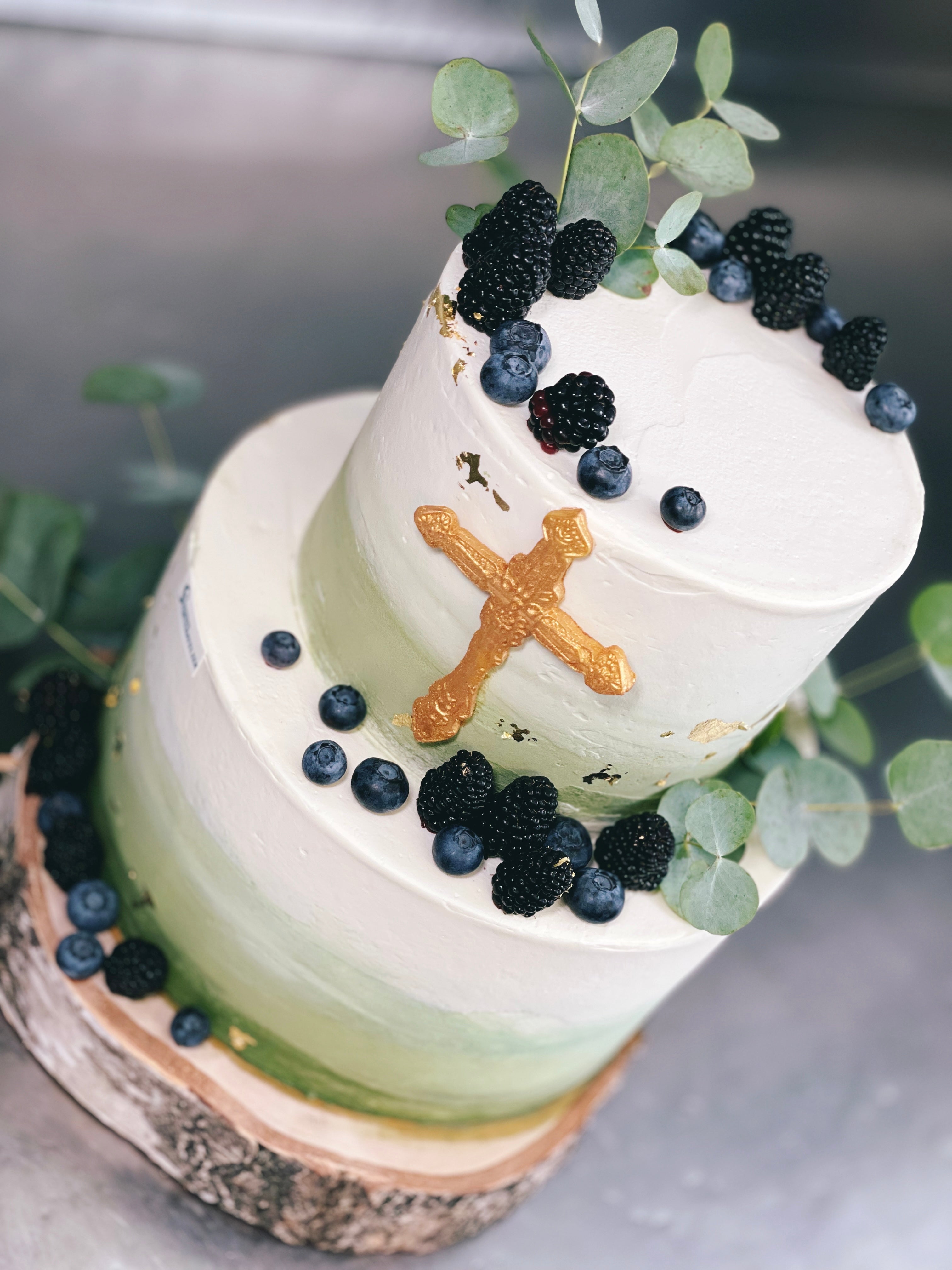 Torte „Rustic Chic“ zu kirchlichen Anlässen – Goldberg’s Törtchen