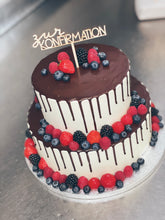 Lade das Bild in den Galerie-Viewer, Naked Cake ,,Berry" zu kirchlichen Anlässen
